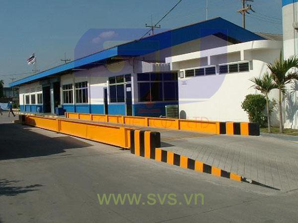 Cân ô tô cân xe tải bàn cân nửa thép nửa bê tông kiểu cân nổi WB05