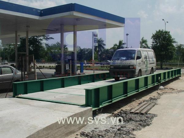 Cân ô tô cân xe tải bàn cân nửa thép nửa bê tông kiểu cân nổi WB05