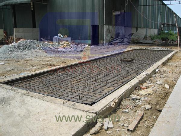 Cân ô tô cân xe tải bàn cân nửa thép nửa bê tông kiểu cân chìm WB06